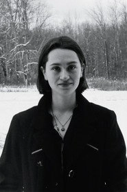 Ảnh diễn viên Emma Baker