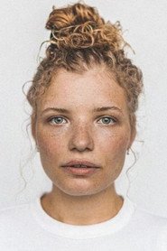 Ảnh diễn viên Luisa-Céline Gaffron