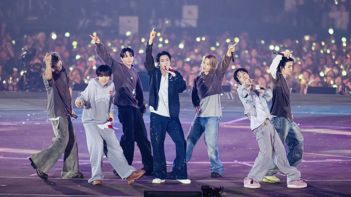 BTS World Tour ‘Arirang’ tại Busan: Xem trực tiếp (BTS World Tour ‘Arirang’ in Busan: Live Viewing)