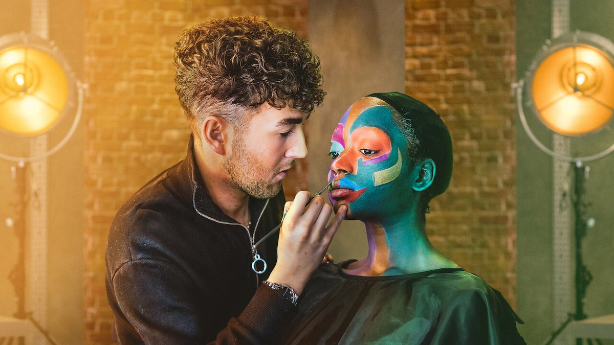 Phù Thủy Trang Điểm (Phần 2) (Glow Up: Britain's Next Make-Up Star (Season 2))